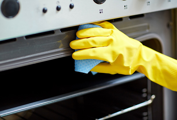 Как почистить духовку без химии