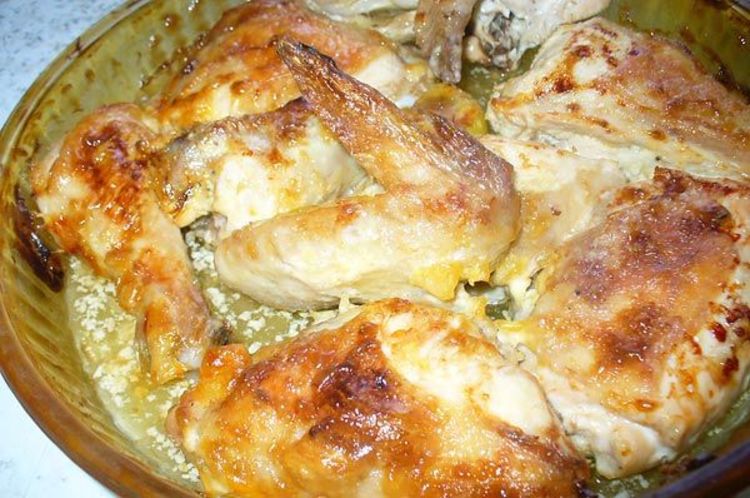 Вкуснейший рецепт запекания курицы в духовке