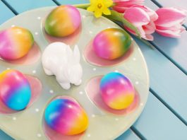 Как покрасить яйца на Пасху - 2 интересных способа!
