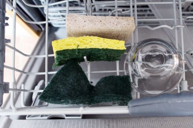 Как пользоваться посудомоечной машиной: мыть губки