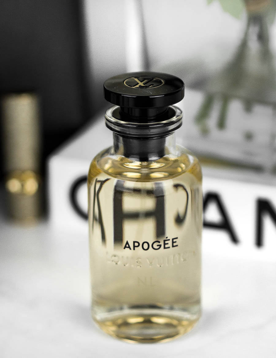 https://womanhappiness.ru/wp-content/uploads/2021/01/best-luxury-perfumes-7.jpg