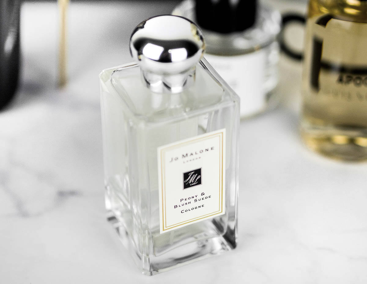 https://womanhappiness.ru/wp-content/uploads/2021/01/best-luxury-perfumes-4.jpg