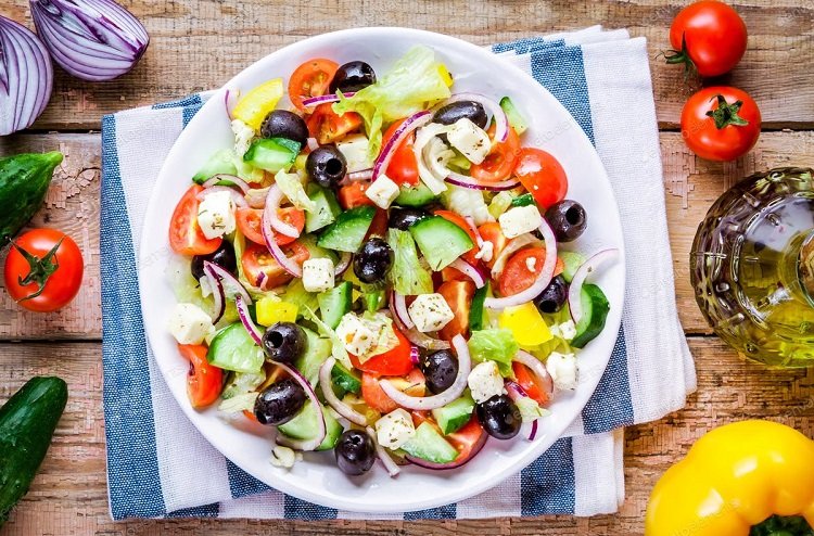 греческий салат изображение